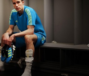 kaiyun官方-从孤舟到舰队，C罗的绝唱与阿森纳的重生，足球新纪元的序幕，绝唱与重生，C罗的黄昏，阿森纳的黎明